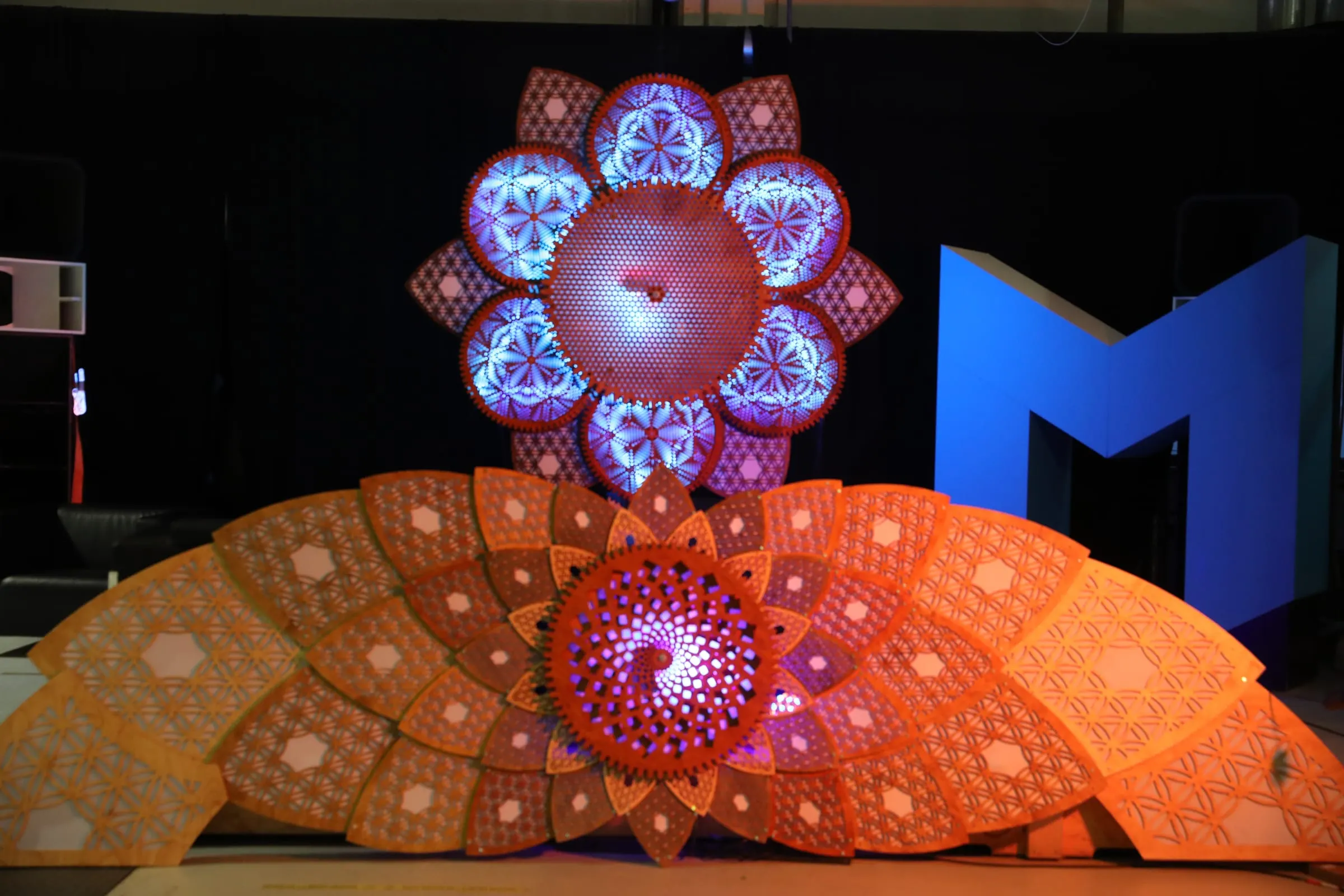 Lunarts – A wooden stage world of layered mandalas – built and tested at Motionlab Berlin before it travelled to Ibiza.